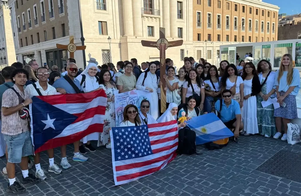 Foto grupal - Testimonios del Jubileo de Jóvenes
